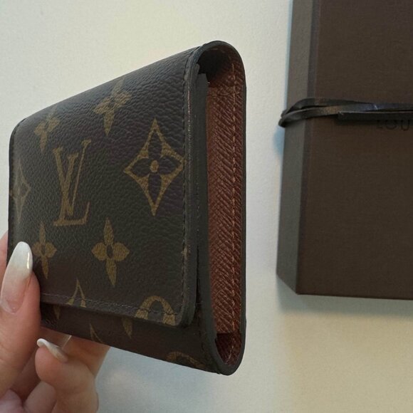 Louis Vuitton Accessories - Louis Vuitton Womens Monogram Elise LV Business Card Holder Case Brown 4.25x3.25
